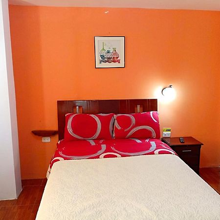 Hostal Mariscal Sucre Tababela Ngoại thất bức ảnh
