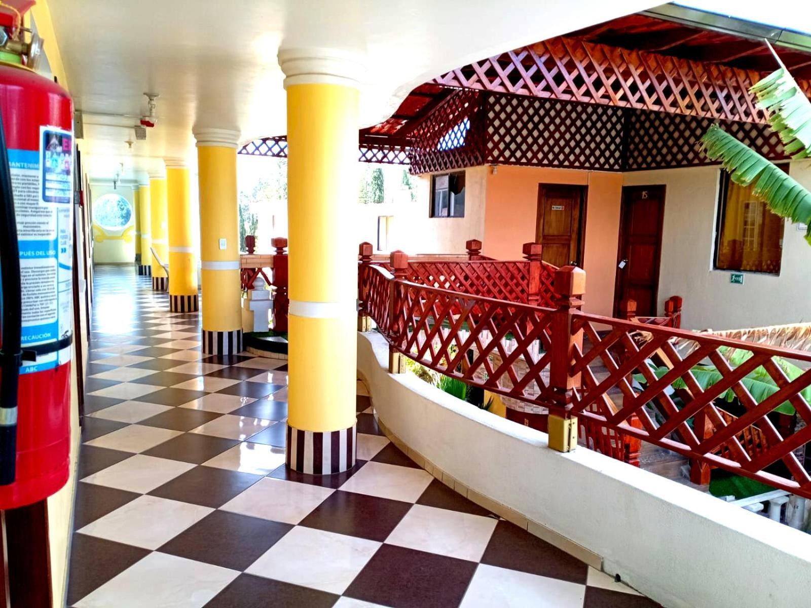 Hostal Mariscal Sucre Tababela Ngoại thất bức ảnh